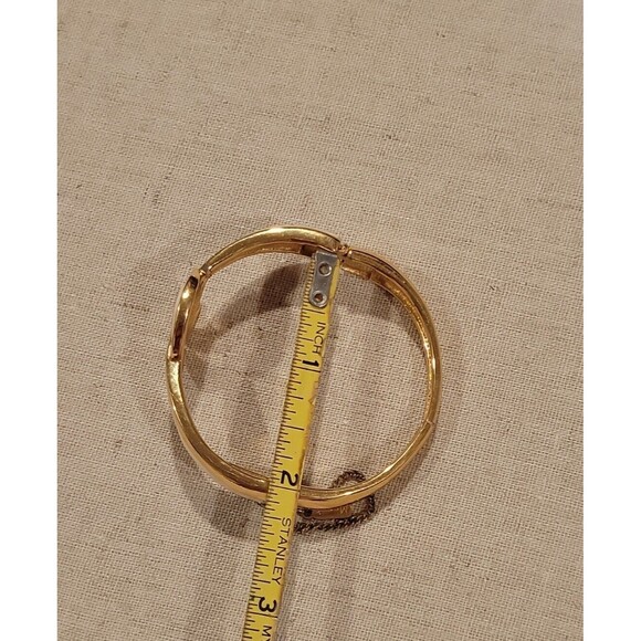 Vintage Classic Monet Goldtone Cream Knot Enameled Cuff Bangle Bracelet Signed - Picture 12 of 12